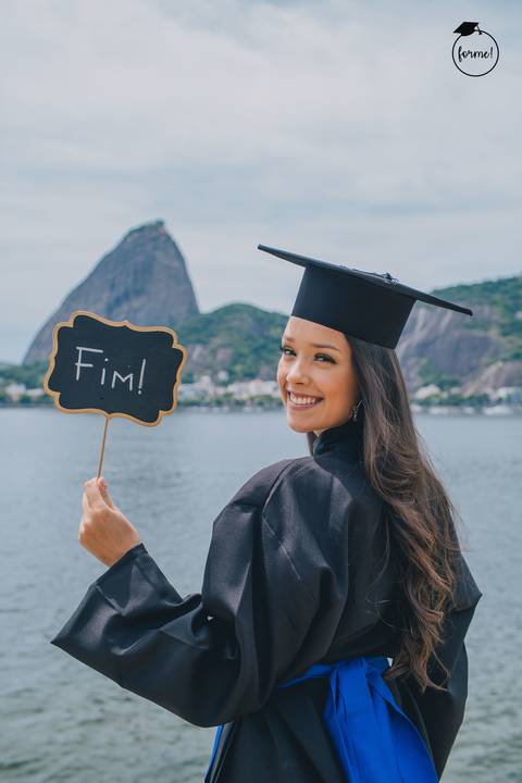 Fotos-de-formatura-criativa-ensaio-externo-aterro-do-flamengo-poses-individual-cadeira-formatura-rj-formandos-administracao-humanos-adm-design-psicologia-turismo-adm'