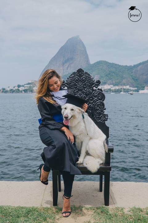 Fotos-de-formatura-criativa-ensaio-externo-aterro-do-flamengo-poses-individual-cadeira-formatura-rj-formandos-administracao-humanos-adm-design'