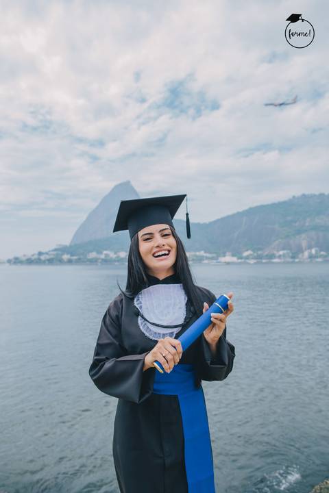 Fotos-de-formatura-criativa-ensaio-externo-aterro-do-flamengo-poses-individual-cadeira-formatura-rj-formandos-administracao-humanos-adm-design'