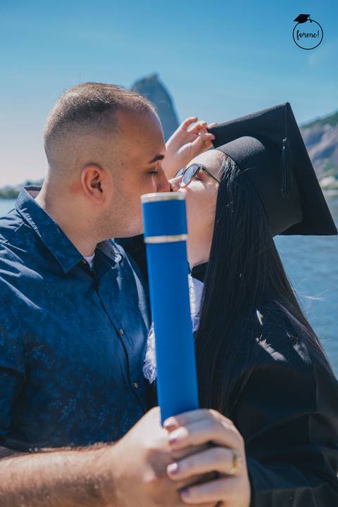 Fotos-de-formatura-criativa-ensaio-externo-aterro-do-flamengo-poses-em-familia-formatura-rj-formandos-recursos-humanos-adm-design-publicidade-jornalismo-turismo-engenharia'