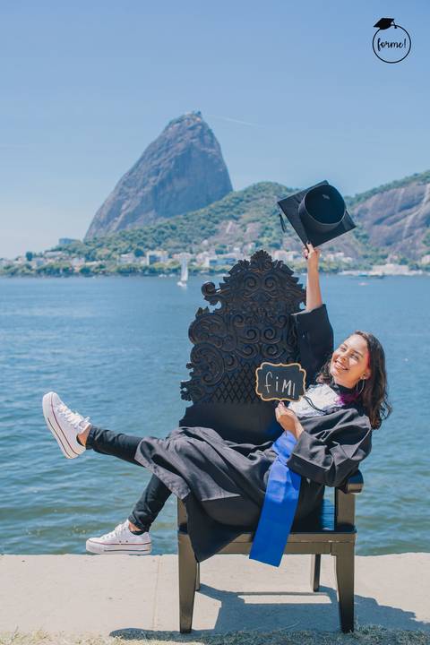 Fotos-de-formatura-criativa-ensaio-externo-aterro-do-flamengo-poses-individual-cadeira-formatura-rj-formandos-administracao-humanos-adm-design-psicologia-turismo-adm'