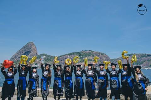 Fotos-de-formatura-criativa-ensaio-externo-aterro-do-flamengo-fotos-grupo-formatura-rj-formandos-administracao-recursoshumanos-adm-design-psicologia-turismo-adm-rh'