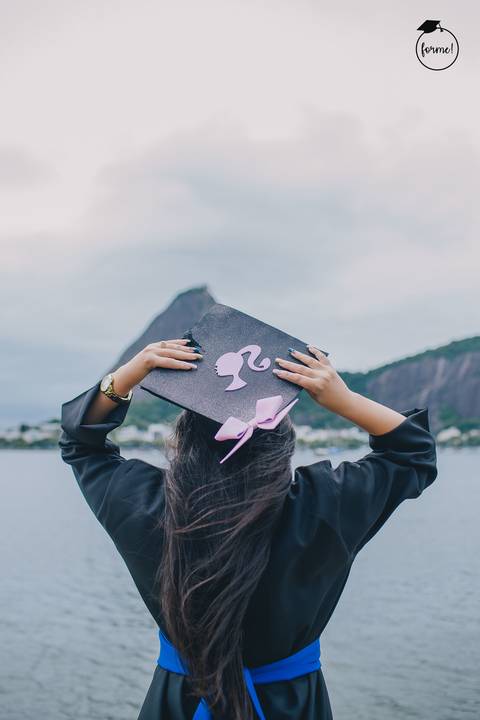 Fotos-de-formatura-criativa-ensaio-externo-aterro-do-flamengo-poses-individual-cadeira-formatura-rj-formandos-administracao-humanos-adm-design'