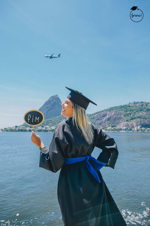Fotos-de-formatura-criativa-ensaio-externo-aterro-do-flamengo-poses-individual-cadeira-formatura-rj-formandos-administracao-humanos-adm-design'