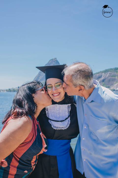 Fotos-de-formatura-criativa-ensaio-externo-aterro-do-flamengo-fotos-familia-formatura-rj-formandos-administracao-recursoshumanos-adm-design-psicologia-turismo-adm-rh'