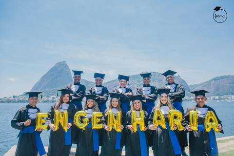 Fotos-de-formatura-criativa-ensaio-externo-aterro-do-flamengo-poses-em-grupo-formatura-rj-formandos-recursos-humanos-adm-design-publicidade-jornalismo-turismo-engenharia'