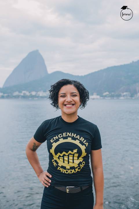 Fotos-de-formatura-criativa-ensaio-externo-aterro-do-flamengo-poses-individual-cadeira-formatura-rj-formandos-administracao-humanos-adm-design-psicologia-turismo-adm'