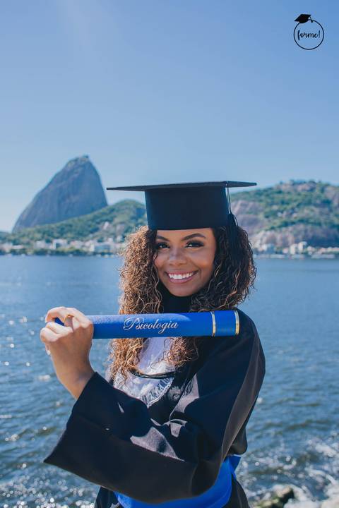 Fotos-de-formatura-criativa-ensaio-externo-aterro-do-flamengo-poses-individual-cadeira-formatura-rj-formandos-administracao-humanos-adm-design'