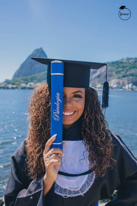 Fotos-de-formatura-criativa-ensaio-externo-aterro-do-flamengo-poses-individual-cadeira-formatura-rj-formandos-administracao-humanos-adm-design'