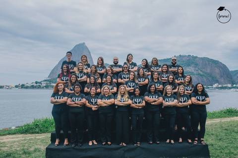 Fotos-de-formatura-criativa-ensaio-externo-aterro-do-flamengo-fotos-grupo-formatura-rj-formandos-administracao-recursoshumanos-adm-design-psicologia-turismo-adm-rh'