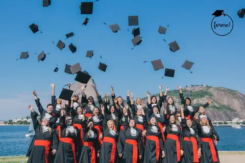fotos-fotografia-formatura-admistracao-fotos-criativas-adm-rj-monumento-estacio-de-sa-graduacao-ensaio-externo'