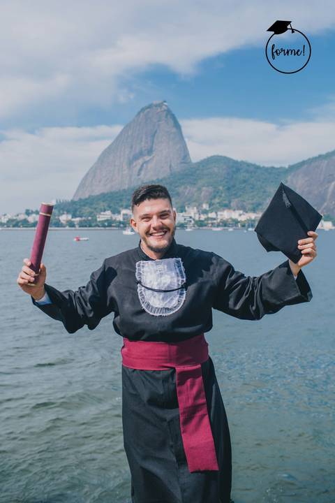 fotografia-de-formatura-criativa-odontologia-rj-monumento-estacio-de-sa-graduacao-ensaio-externo'