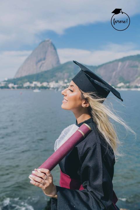 fotografia-de-formatura-criativa-odontologia-rj-monumento-estacio-de-sa-graduacao-ensaio-externo'