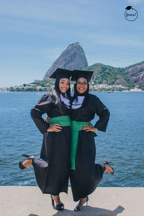 Fotos-de-formatura-criativa-ensaio-externo-rj-aterro-do-flamengo-poses-grupo-formatura-rj-formandos-administracao-humanos-adm-design-psicologia-nutricao-enfermagem-edfisica-medicina'