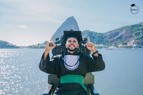 Fotos-de-formatura-criativa-ensaio-externo-rj-aterro-do-flamengo-poses-individual-cadeira-formatura-rj-formandos-administracao-humanos-adm-design-psicologia-nutricao-enfermagem-edfisica-medicina'