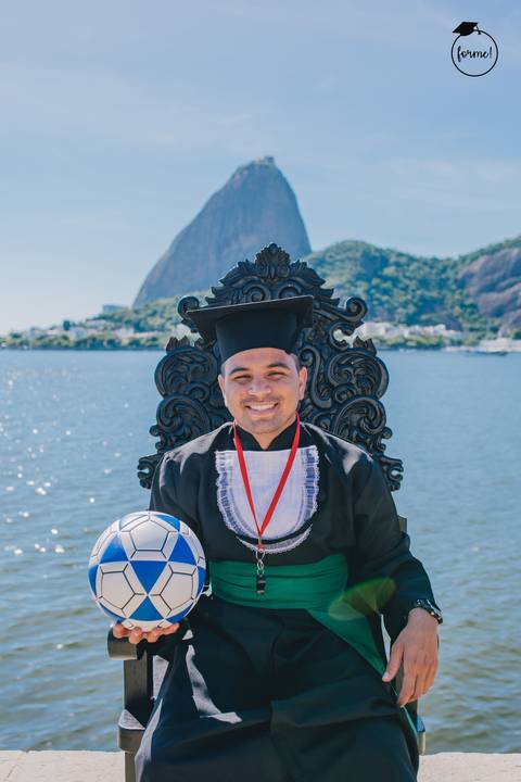 Fotos-de-formatura-criativa-ensaio-externo-rj-aterro-do-flamengo-poses-individual-cadeira-formatura-rj-formandos-administracao-humanos-adm-design-psicologia-nutricao-enfermagem-edfisica-medicina'