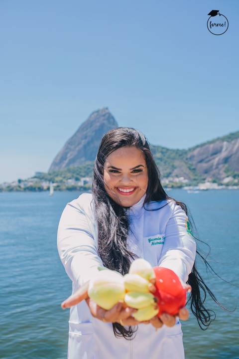 Fotos-de-formatura-criativa-ensaio-externo-rj-aterro-do-flamengo-poses-individual-cadeira-formatura-rj-formandos-administracao-humanos-adm-design-psicologia-nutricao-enfermagem-edfisica-medicina'