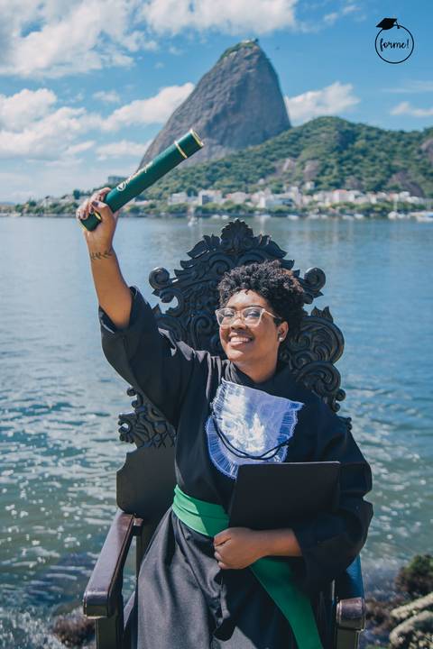 Fotos-de-formatura-criativa-ensaio-externo-rj-aterro-do-flamengo-poses-individual-cadeira-formatura-rj-formandos-administracao-humanos-adm-design-psicologia-nutricao-enfermagem-edfisica-medicina'