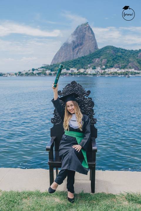 Fotos-de-formatura-criativa-ensaio-externo-rj-aterro-do-flamengo-poses-individual-cadeira-formatura-rj-formandos-administracao-humanos-adm-design-psicologia-nutricao-enfermagem-edfisica-medicina'