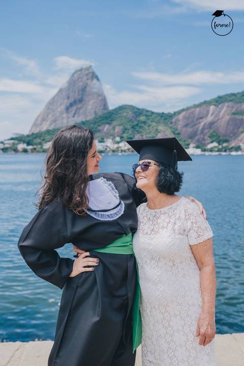 Fotos-de-formatura-criativa-ensaio-externo-rj-aterro-do-flamengo-poses-familia-formatura-rj-formandos-administracao-humanos-adm-design-psicologia-nutricao-enfermagem-edfisica-medicina'