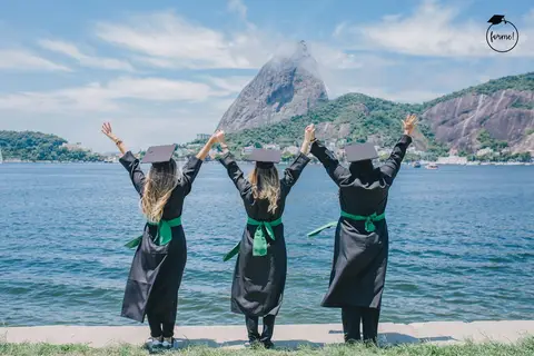 Fotos-de-formatura-criativa-ensaio-externo-rj-aterro-do-flamengo-poses-grupo-formatura-rj-formandos-administracao-humanos-adm-design-psicologia-nutricao-enfermagem-edfisica-medicina'