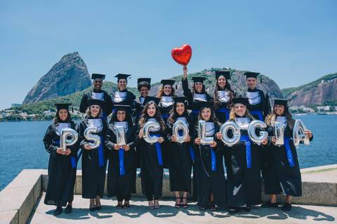 fotografia-formatura-fotos-anel-de-formatura-rj-formandos-rj-museu-do-amanha-graduacao-ensaio-externo-pscicologia'