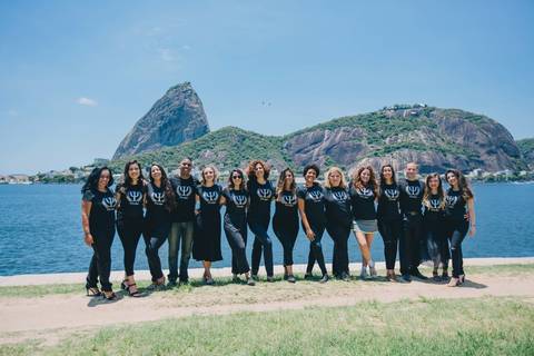 fotos-fotografia-formatura-admistracao-fotos-criativas-adm-rj-monumento-estacio-de-sa-graduacao-ensaio-externo'