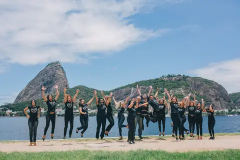 fotos-fotografia-formatura-admistracao-fotos-criativas-adm-rj-monumento-estacio-de-sa-graduacao-ensaio-externo'