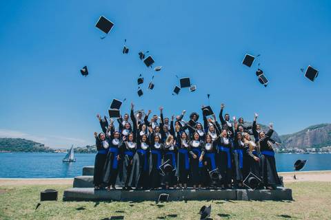 fotos-formatura-admistracao-fotos-criativas-adm-rj-monumento-estacio-de-sa'