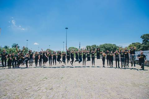 fotos-formatura-admistracao-fotos-criativas-adm-rj-monumento-estacio-de-sa'