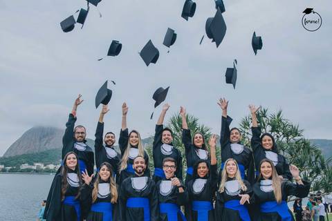 foto-de-formatura-adm-rj-aterro-do-flamengo'