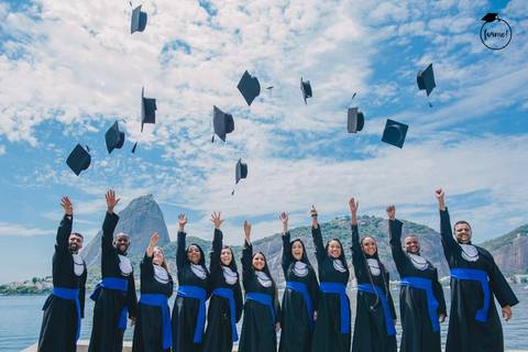 foto-de-formatura-adm-rj-aterro-do-flamengo'