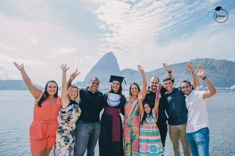 Fotos-de-formatura-criativa-ensaio-externo-rj-aterro-do-flamengo-foto-familia-formatura-rj-formandos-administracao-humanos-adm-design-psicologia-nutricao-enfermagem-edfisica-medicina-direito-pedagogia'