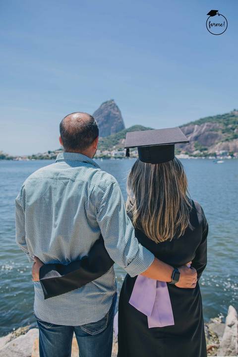 Fotos-de-formatura-criativa-ensaio-externo-rj-aterro-do-flamengo-poses-familia-formatura-rj-formandos-administracao-humanos-adm-design-psicologia-nutricao-enfermagem-edfisica-medicina-direito-pedagogia-letras'