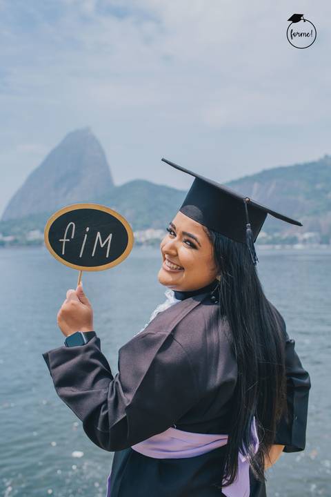 Fotos-de-formatura-criativa-ensaio-externo-rj-aterro-do-flamengo-poses-individual-cadeira-formatura-rj-formandos-administracao-humanos-adm-design-psicologia-nutricao-enfermagem-edfisica-medicina-direito'