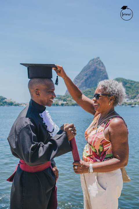 Fotos-de-formatura-criativa-ensaio-externo-rj-aterro-do-flamengo-poses-familia-formatura-rj-formandos-administracao-humanos-adm-design-psicologia-nutricao-enfermagem-edfisica-medicina-direito-pedagogia-letras-contabeis'
