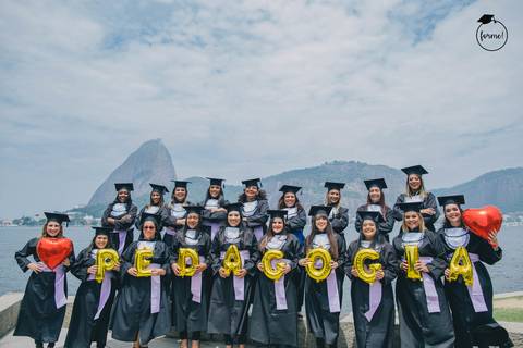 Fotos-de-formatura-criativa-ensaio-externo-rj-aterro-do-flamengo-foto-familia-formatura-rj-formandos-administracao-humanos-adm-design-psicologia-nutricao-enfermagem-edfisica-medicina-direito-pedagogia'