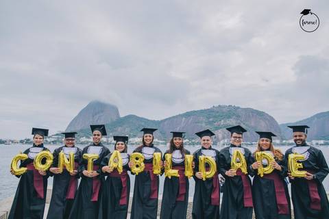 Fotos-de-formatura-criativa-ensaio-externo-rj-aterro-do-flamengo-foto-familia-formatura-rj-formandos-administracao-humanos-adm-design-psicologia-nutricao-enfermagem-edfisica-medicina-direito-pedagogia'