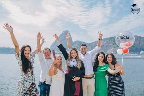 Fotos-de-formatura-criativa-ensaio-externo-rj-aterro-do-flamengo-foto-familia-formatura-rj-formandos-administracao-humanos-adm-design-psicologia-nutricao-enfermagem-edfisica-medicina-direito-pedagogia'