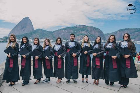 Fotos-de-formatura-criativa-ensaio-externo-rj-aterro-do-flamengo-foto-familia-formatura-rj-formandos-administracao-humanos-adm-design-psicologia-nutricao-enfermagem-edfisica-medicina-direito-pedagogia'