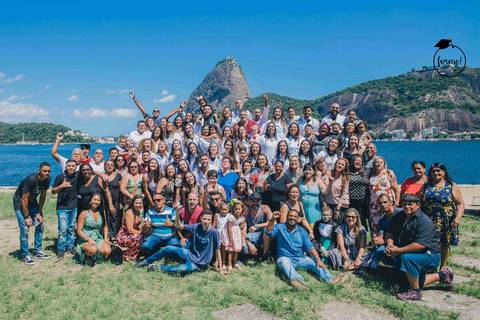 fotos-de-formatura-individuais-familia-grupo'