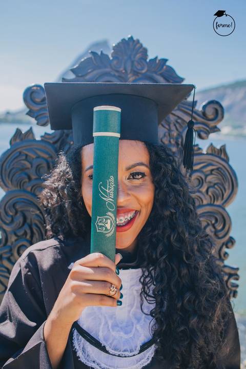 Fotos-de-formatura-rj-criativa-ensaio-externo-formatura-rj-aterro-do-flamengo-poses-individual-cadeira-formatura-rj-formandos-nutricao-administracao-humanos-adm-design-psicologia-nutricao-enfermagem-edfisica-medicina-fisioterapia-biomedicina'