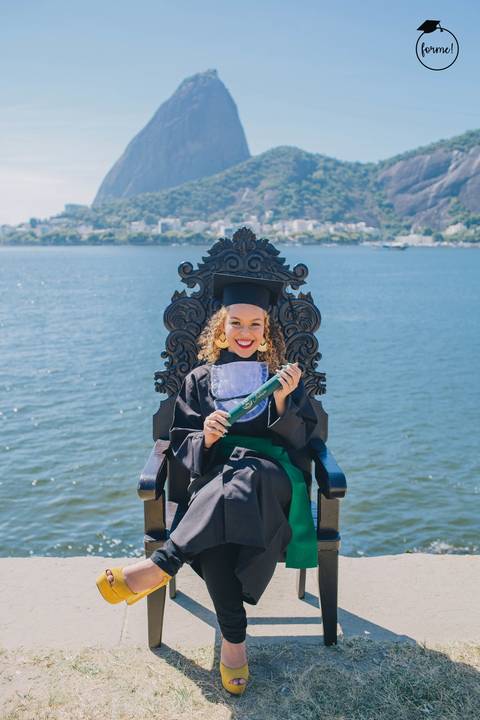 Fotos-de-formatura-rj-criativa-ensaio-externo-formatura-rj-aterro-do-flamengo-poses-individual-cadeira-formatura-rj-formandos-nutricao-administracao-humanos-adm-design-psicologia-nutricao-enfermagem-edfisica-medicina-fisioterapia-biomedicina'
