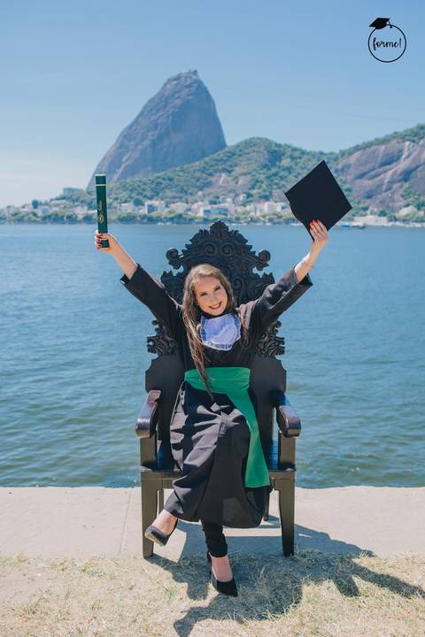 Fotos-de-formatura-rj-criativa-ensaio-externo-formatura-rj-aterro-do-flamengo-poses-individual-cadeira-formatura-rj-formandos-nutricao-administracao-humanos-adm-design-psicologia-nutricao-enfermagem-edfisica-medicina-fisioterapia-biomedicina'