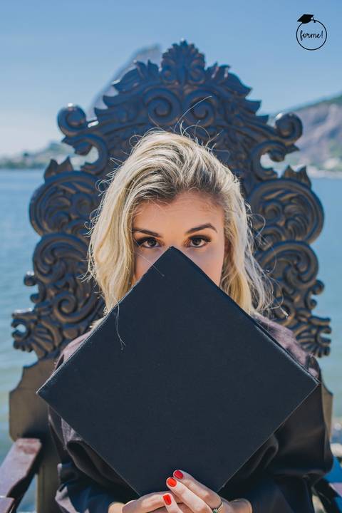 Fotos-de-formatura-rj-criativa-ensaio-externo-formatura-rj-aterro-do-flamengo-poses-individual-cadeira-formatura-rj-formandos-nutricao-administracao-humanos-adm-design-psicologia-nutricao-enfermagem-edfisica-medicina-fisioterapia-biomedicina'