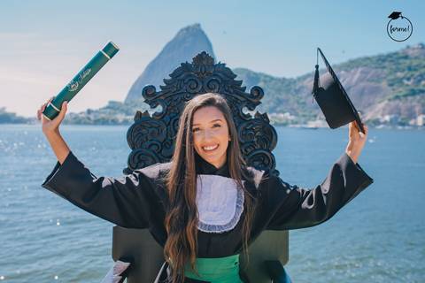 Fotos-de-formatura-rj-criativa-ensaio-externo-formatura-rj-aterro-do-flamengo-poses-individual-cadeira-formatura-rj-formandos-nutricao-administracao-humanos-adm-design-psicologia-nutricao-enfermagem-edfisica-medicina-fisioterapia-biomedicina'