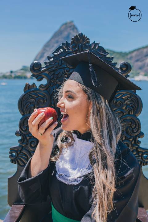 Fotos-de-formatura-rj-criativa-ensaio-externo-formatura-rj-aterro-do-flamengo-poses-individual-cadeira-formatura-rj-formandos-nutricao-administracao-humanos-adm-design-psicologia-nutricao-enfermagem-edfisica-medicina-fisioterapia-biomedicina'