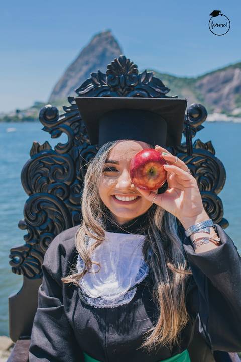 Fotos-de-formatura-rj-criativa-ensaio-externo-formatura-rj-aterro-do-flamengo-poses-individual-cadeira-formatura-rj-formandos-nutricao-administracao-humanos-adm-design-psicologia-nutricao-enfermagem-edfisica-medicina-fisioterapia-biomedicina'