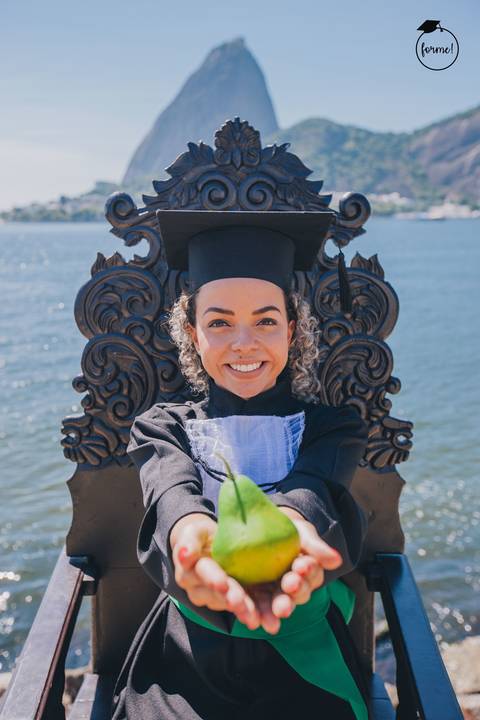 Fotos-de-formatura-rj-criativa-ensaio-externo-formatura-rj-aterro-do-flamengo-poses-individual-cadeira-formatura-rj-formandos-nutricao-administracao-humanos-adm-design-psicologia-nutricao-enfermagem-edfisica-medicina-fisioterapia-biomedicina'
