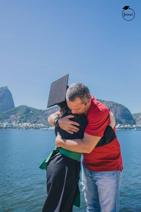 Fotos-de-formatura-rj-criativa-ensaio-externo-formatura-rj-aterro-do-flamengo-foto-familia-formatura-rj-formandos-nutricao-administracao-humanos-adm-design-psicologia-nutricao-enfermagem-edfisica-medicina-fisioterapia-biomedicina'
